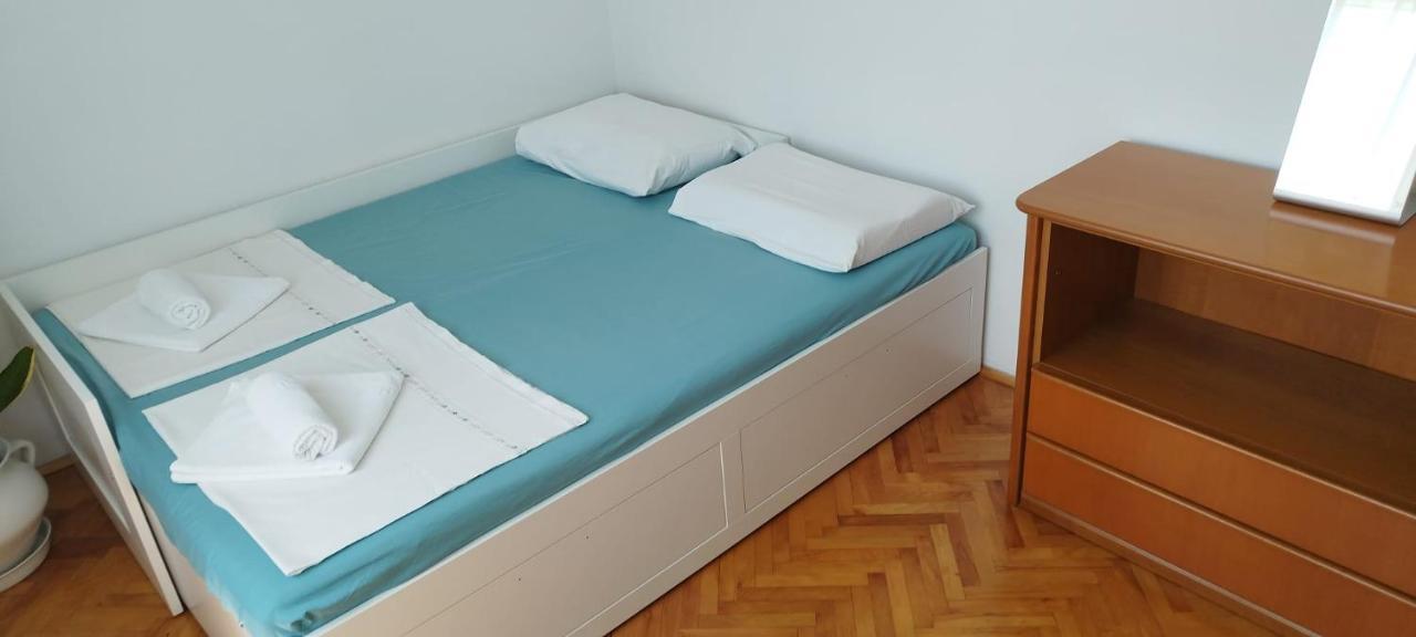 7 Flower Street Apartment Sempeter pri Gorici Eksteriør bilde