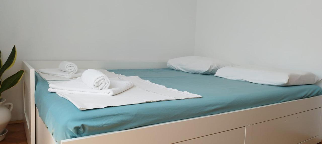 7 Flower Street Apartment Sempeter pri Gorici Eksteriør bilde