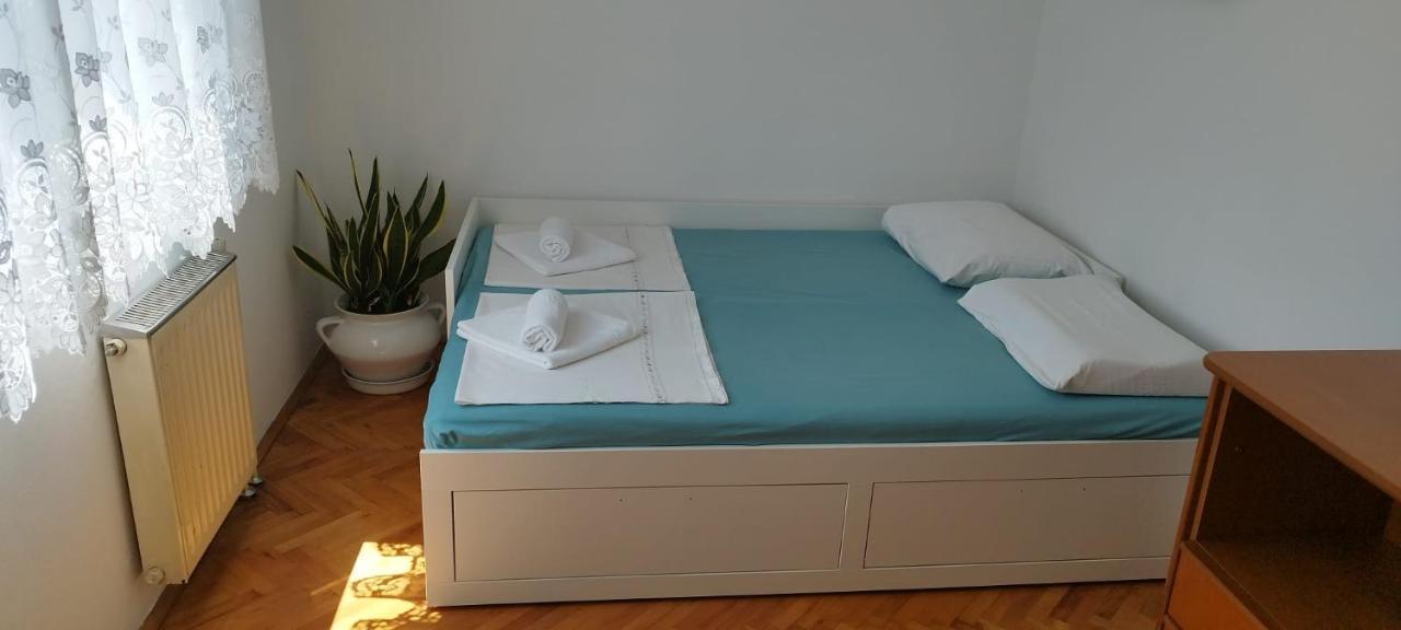7 Flower Street Apartment Sempeter pri Gorici Eksteriør bilde