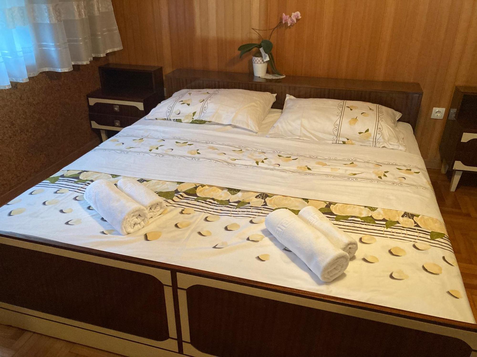 7 Flower Street Apartment Sempeter pri Gorici Eksteriør bilde